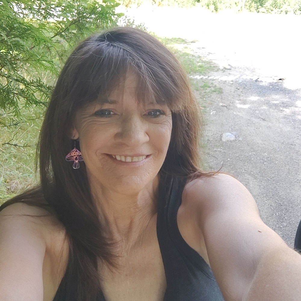 Meet your Posher, Sherryl